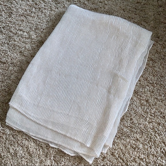 Cream Sheer Sparkly Scarf 🧣 - Picture 4 of 4